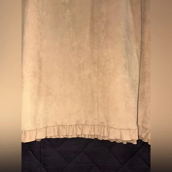 Max Studio Cream Suede Ruched Midi Skirt Casual Resort Wear - Picture 6 of 8